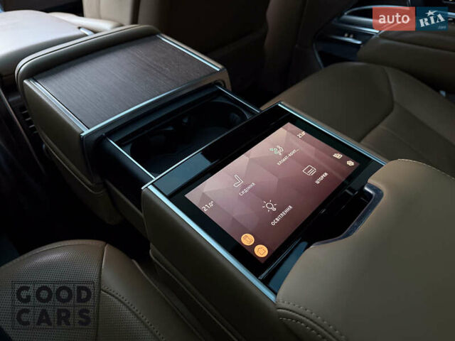 Чорний Ленд Ровер Рендж Ровер, об'ємом двигуна 3 л та пробігом 96 тис. км за 165000 $, фото 34 на Automoto.ua