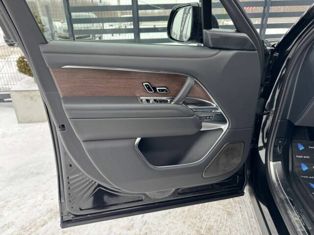 Чорний Ленд Ровер Рендж Ровер, об'ємом двигуна 3 л та пробігом 22 тис. км за 189900 $, фото 13 на Automoto.ua