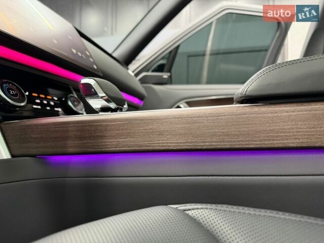 Черный Ленд Ровер Рендж Ровер, объемом двигателя 4.39 л и пробегом 46 тыс. км за 174000 $, фото 48 на Automoto.ua