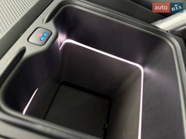 Черный Ленд Ровер Рендж Ровер, объемом двигателя 4.39 л и пробегом 46 тыс. км за 174000 $, фото 51 на Automoto.ua