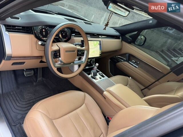 Чорний Ленд Ровер Рендж Ровер, об'ємом двигуна 3 л та пробігом 42 тис. км за 167000 $, фото 13 на Automoto.ua