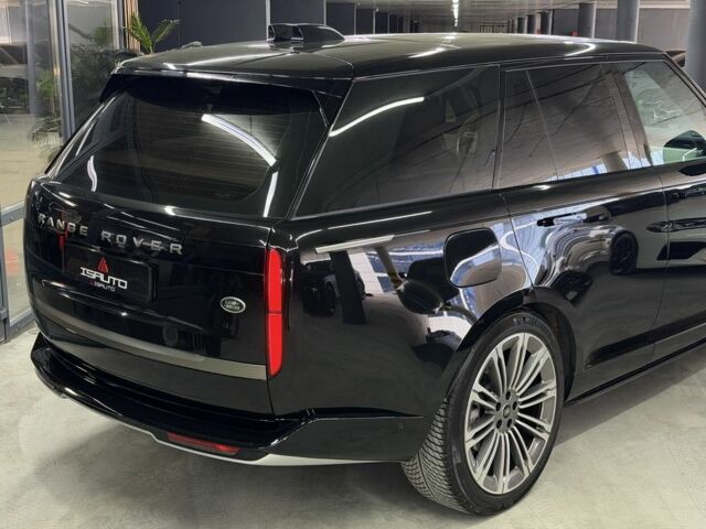 Черный Ленд Ровер Рендж Ровер, объемом двигателя 0 л и пробегом 64 тыс. км за 165000 $, фото 9 на Automoto.ua