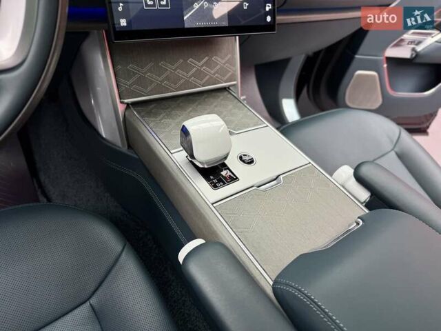 Чорний Ленд Ровер Рендж Ровер, об'ємом двигуна 4.4 л та пробігом 34 тис. км за 268000 $, фото 35 на Automoto.ua