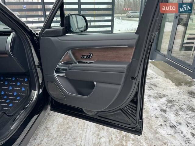 Черный Ленд Ровер Рендж Ровер, объемом двигателя 3 л и пробегом 24 тыс. км за 197000 $, фото 39 на Automoto.ua