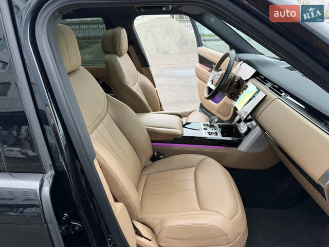 Чорний Ленд Ровер Рендж Ровер, об'ємом двигуна 3 л та пробігом 24 тис. км за 175000 $, фото 18 на Automoto.ua