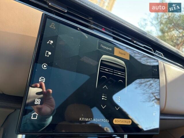 Чорний Ленд Ровер Рендж Ровер, об'ємом двигуна 4.39 л та пробігом 23 тис. км за 185500 $, фото 49 на Automoto.ua