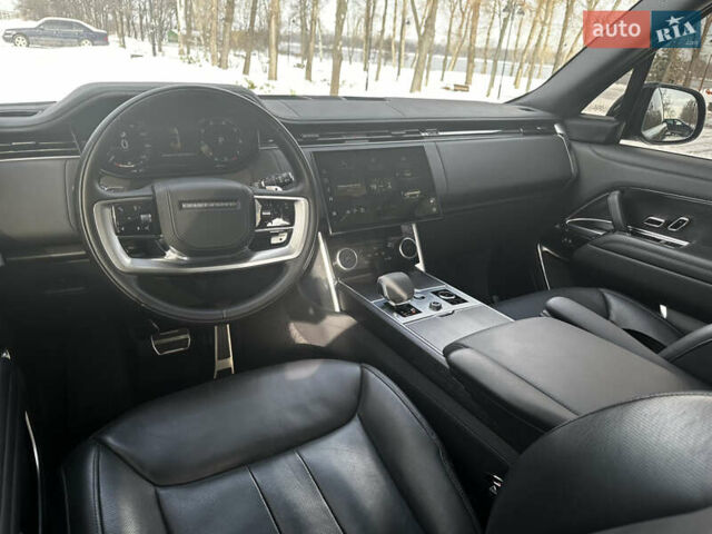 Чорний Ленд Ровер Рендж Ровер, об'ємом двигуна 4.39 л та пробігом 18 тис. км за 195000 $, фото 4 на Automoto.ua