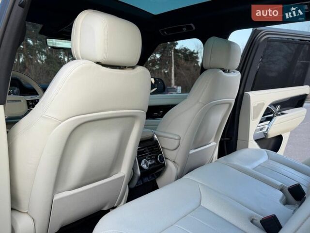 Чорний Ленд Ровер Рендж Ровер, об'ємом двигуна 3 л та пробігом 9 тис. км за 179900 $, фото 69 на Automoto.ua