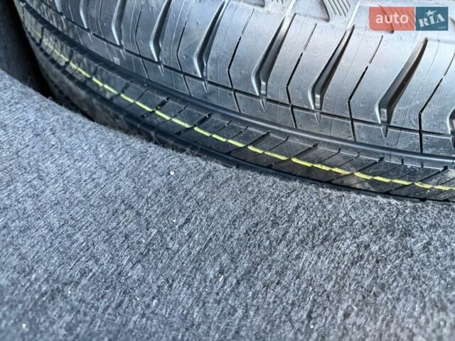 Чорний Ленд Ровер Рендж Ровер, об'ємом двигуна 4.39 л та пробігом 23 тис. км за 185500 $, фото 24 на Automoto.ua