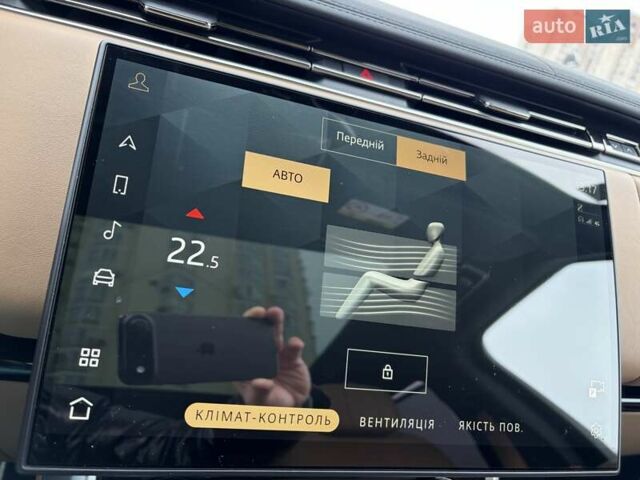 Чорний Ленд Ровер Рендж Ровер, об'ємом двигуна 3 л та пробігом 40 тис. км за 177111 $, фото 60 на Automoto.ua