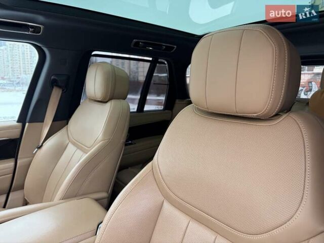 Чорний Ленд Ровер Рендж Ровер, об'ємом двигуна 3 л та пробігом 40 тис. км за 177111 $, фото 55 на Automoto.ua