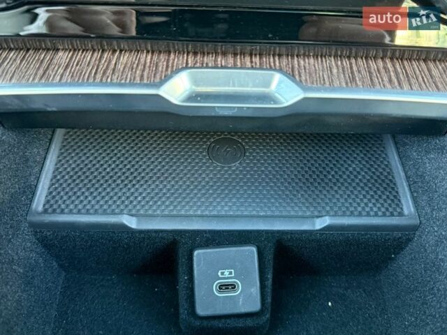 Чорний Ленд Ровер Рендж Ровер, об'ємом двигуна 3 л та пробігом 31 тис. км за 159000 $, фото 70 на Automoto.ua
