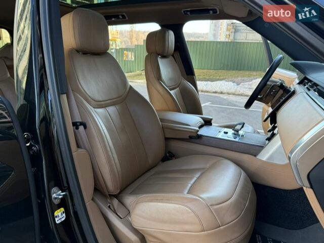 Чорний Ленд Ровер Рендж Ровер, об'ємом двигуна 3 л та пробігом 31 тис. км за 159000 $, фото 40 на Automoto.ua