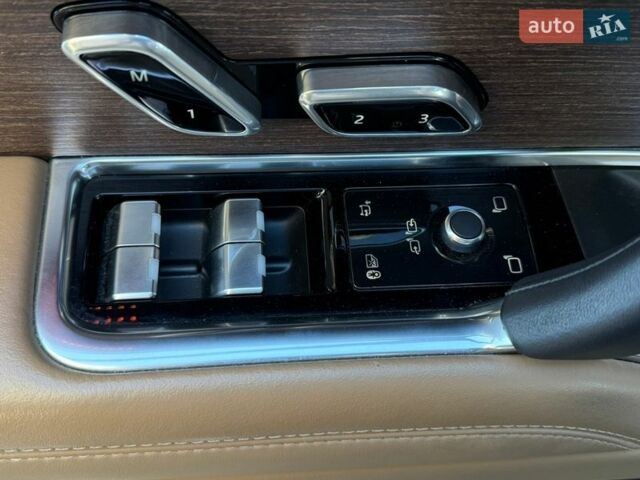 Чорний Ленд Ровер Рендж Ровер, об'ємом двигуна 3 л та пробігом 31 тис. км за 159000 $, фото 48 на Automoto.ua