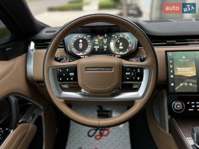 Ленд Ровер Рендж Ровер 2023 в Одессе на Automoto.ua Черный Ленд Ровер Рендж Ровер, объемом двигателя 3 л и пробегом 28 тыс. км за 175000 $, фото 42 на Automoto.ua
