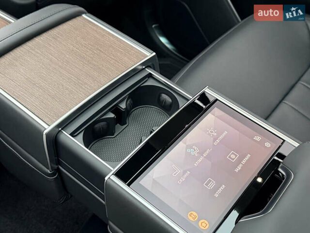 Черный Ленд Ровер Рендж Ровер, объемом двигателя 4.39 л и пробегом 49 тыс. км за 187000 $, фото 18 на Automoto.ua