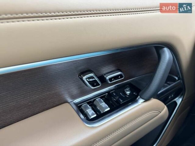 Чорний Ленд Ровер Рендж Ровер, об'ємом двигуна 4.39 л та пробігом 22 тис. км за 184444 $, фото 43 на Automoto.ua