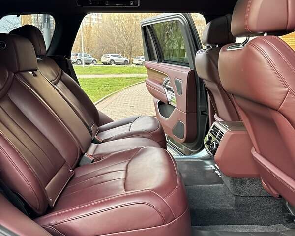 Чорний Ленд Ровер Рендж Ровер, об'ємом двигуна 4.39 л та пробігом 57 тис. км за 176000 $, фото 46 на Automoto.ua