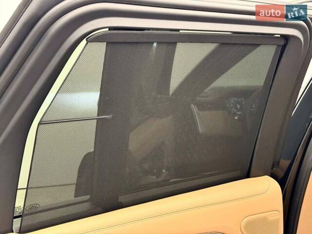 Ленд Ровер Рендж Ровер 2023 в Киеве на Automoto.ua Черный Ленд Ровер Рендж Ровер, объемом двигателя 3 л и пробегом 29 тыс. км за 187800 $, фото 44 на Automoto.ua