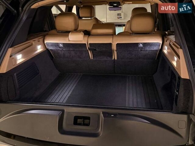 Чорний Ленд Ровер Рендж Ровер, об'ємом двигуна 3 л та пробігом 52 тис. км за 180000 $, фото 11 на Automoto.ua