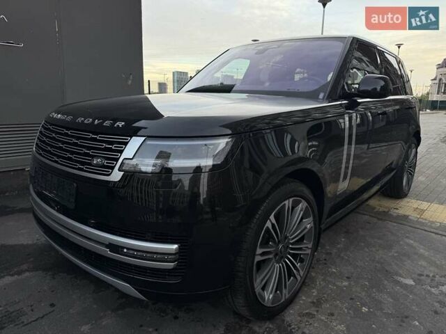Ленд Ровер Рендж Ровер 2023 в Киеве на Automoto.ua Черный Ленд Ровер Рендж Ровер, объемом двигателя 4.39 л и пробегом 19 тыс. км за 221000 $, фото 40 на Automoto.ua