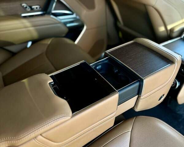 Чорний Ленд Ровер Рендж Ровер, об'ємом двигуна 4.39 л та пробігом 64 тис. км за 179900 $, фото 70 на Automoto.ua