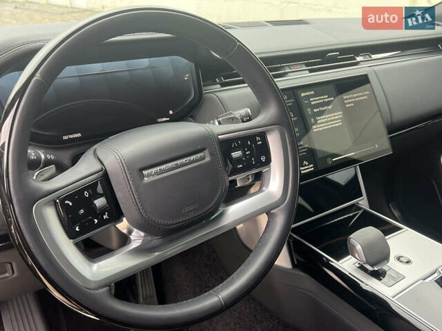 Ленд Ровер Рендж Ровер 2023 в Днепре (Днепропетровске) на Automoto.ua Черный Ленд Ровер Рендж Ровер, объемом двигателя 4.4 л и пробегом 20 тыс. км за 165000 $, фото 22 на Automoto.ua