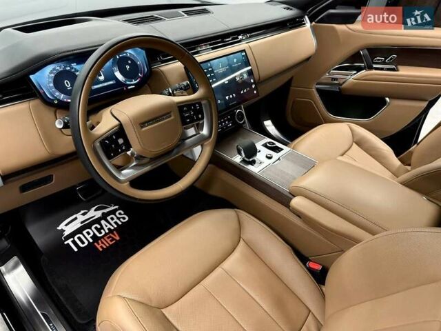 Ленд Ровер Рендж Ровер 2023 в Киеве на Automoto.ua Черный Ленд Ровер Рендж Ровер, объемом двигателя 3 л и пробегом 29 тыс. км за 187800 $, фото 23 на Automoto.ua