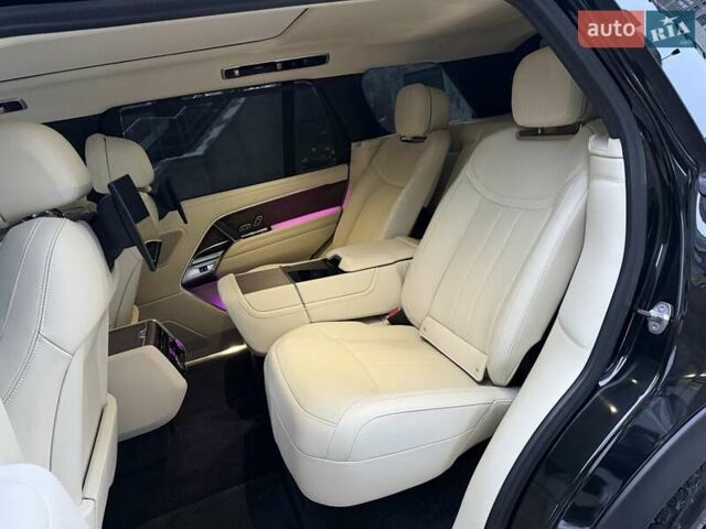 Черный Ленд Ровер Рендж Ровер, объемом двигателя 4.39 л и пробегом 20 тыс. км за 200000 $, фото 17 на Automoto.ua