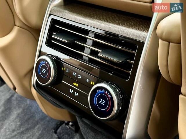 Ленд Ровер Рендж Ровер 2023 в Киеве на Automoto.ua Черный Ленд Ровер Рендж Ровер, объемом двигателя 3 л и пробегом 29 тыс. км за 187800 $, фото 55 на Automoto.ua