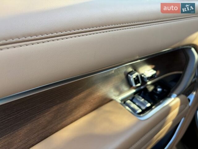 Чорний Ленд Ровер Рендж Ровер, об'ємом двигуна 4.39 л та пробігом 23 тис. км за 185500 $, фото 7 на Automoto.ua