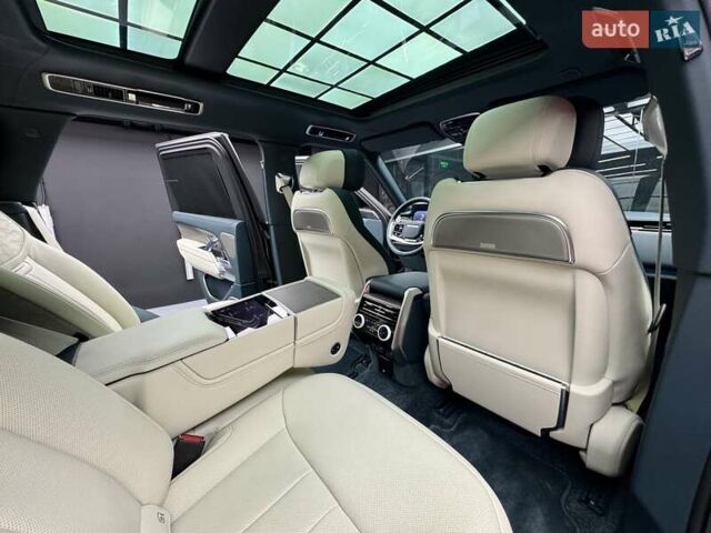 Чорний Ленд Ровер Рендж Ровер, об'ємом двигуна 4.4 л та пробігом 34 тис. км за 268000 $, фото 53 на Automoto.ua