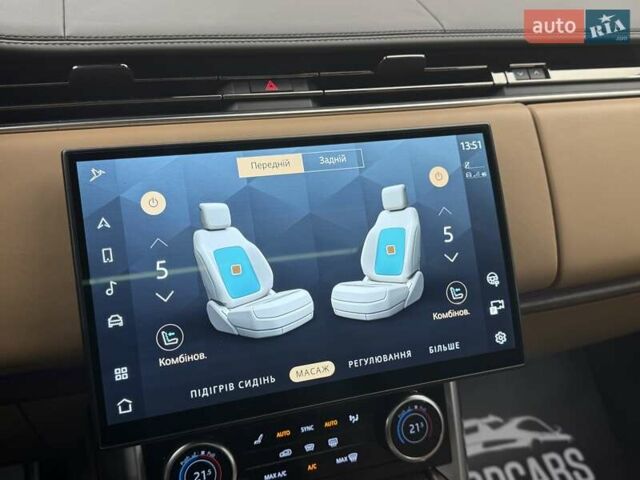 Ленд Ровер Рендж Ровер 2023 в Киеве на Automoto.ua Черный Ленд Ровер Рендж Ровер, объемом двигателя 3 л и пробегом 35 тыс. км за 209990 $, фото 67 на Automoto.ua