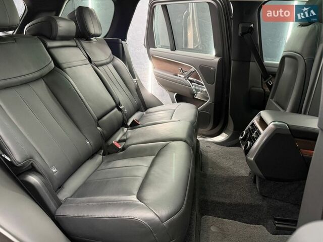 Черный Ленд Ровер Рендж Ровер, объемом двигателя 4.39 л и пробегом 46 тыс. км за 174000 $, фото 78 на Automoto.ua