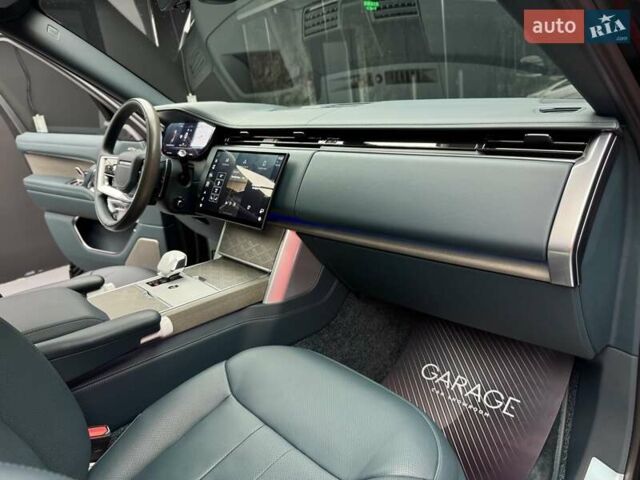 Чорний Ленд Ровер Рендж Ровер, об'ємом двигуна 4.4 л та пробігом 34 тис. км за 268000 $, фото 61 на Automoto.ua