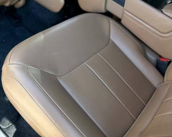 Чорний Ленд Ровер Рендж Ровер, об'ємом двигуна 4.39 л та пробігом 64 тис. км за 179900 $, фото 76 на Automoto.ua