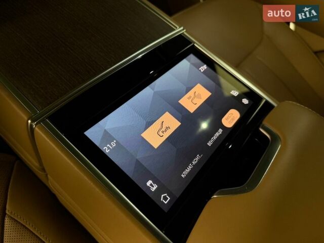 Черный Ленд Ровер Рендж Ровер, объемом двигателя 4.39 л и пробегом 70 тыс. км за 169000 $, фото 32 на Automoto.ua