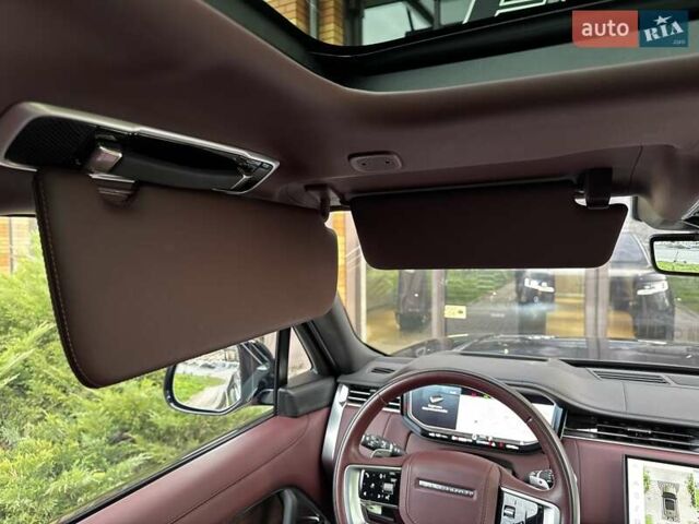 Чорний Ленд Ровер Рендж Ровер, об'ємом двигуна 4.39 л та пробігом 57 тис. км за 176000 $, фото 32 на Automoto.ua