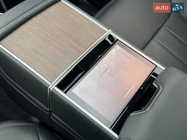 Черный Ленд Ровер Рендж Ровер, объемом двигателя 4.39 л и пробегом 49 тыс. км за 187000 $, фото 20 на Automoto.ua