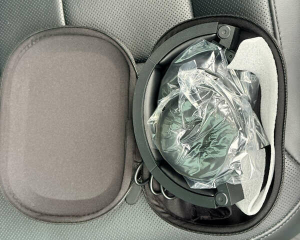 Черный Ленд Ровер Рендж Ровер, объемом двигателя 4.39 л и пробегом 49 тыс. км за 187000 $, фото 27 на Automoto.ua