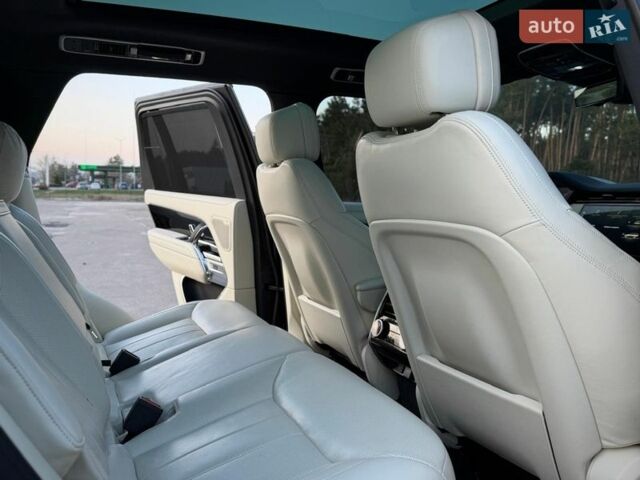 Чорний Ленд Ровер Рендж Ровер, об'ємом двигуна 3 л та пробігом 9 тис. км за 179900 $, фото 80 на Automoto.ua