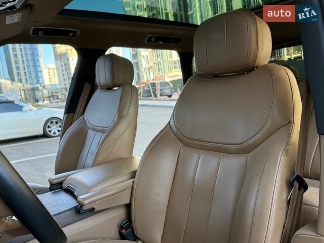 Чорний Ленд Ровер Рендж Ровер, об'ємом двигуна 3 л та пробігом 31 тис. км за 159000 $, фото 38 на Automoto.ua