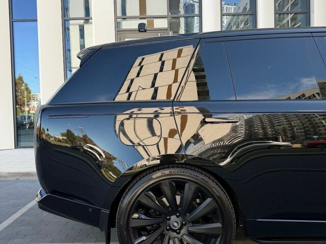 Черный Ленд Ровер Рендж Ровер, объемом двигателя 3 л и пробегом 17 тыс. км за 210000 $, фото 5 на Automoto.ua