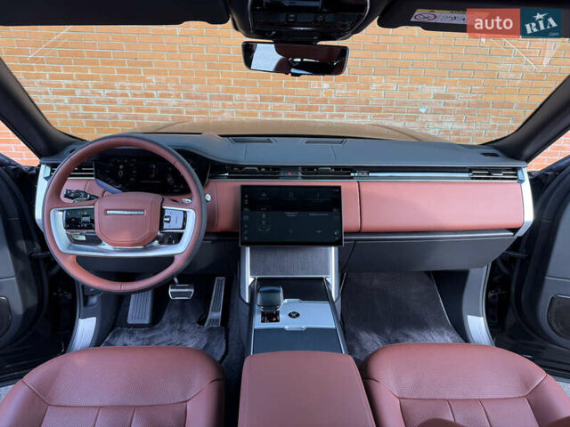 Черный Ленд Ровер Рендж Ровер, объемом двигателя 4.39 л и пробегом 27 тыс. км за 285000 $, фото 65 на Automoto.ua