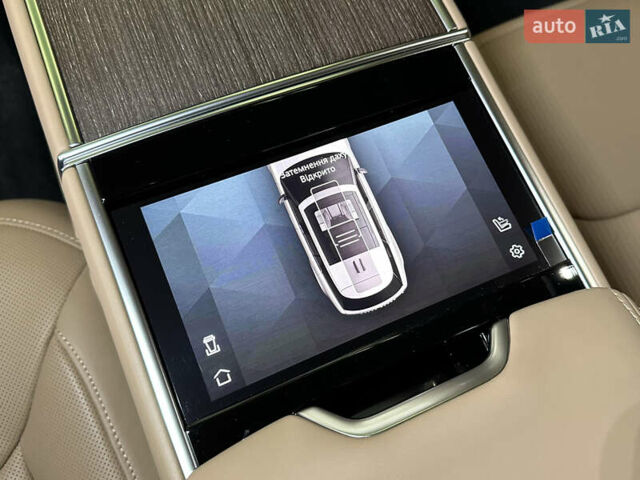 Чорний Ленд Ровер Рендж Ровер, об'ємом двигуна 3 л та пробігом 6 тис. км за 219000 $, фото 69 на Automoto.ua