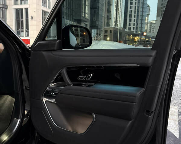 Чорний Ленд Ровер Рендж Ровер, об'ємом двигуна 4.39 л та пробігом 8 тис. км за 190000 $, фото 33 на Automoto.ua