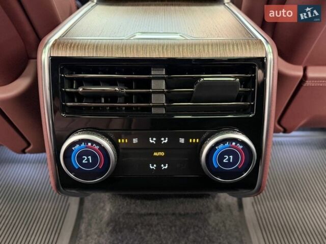 Черный Ленд Ровер Рендж Ровер, объемом двигателя 4.39 л и пробегом 35 тыс. км за 217000 $, фото 53 на Automoto.ua