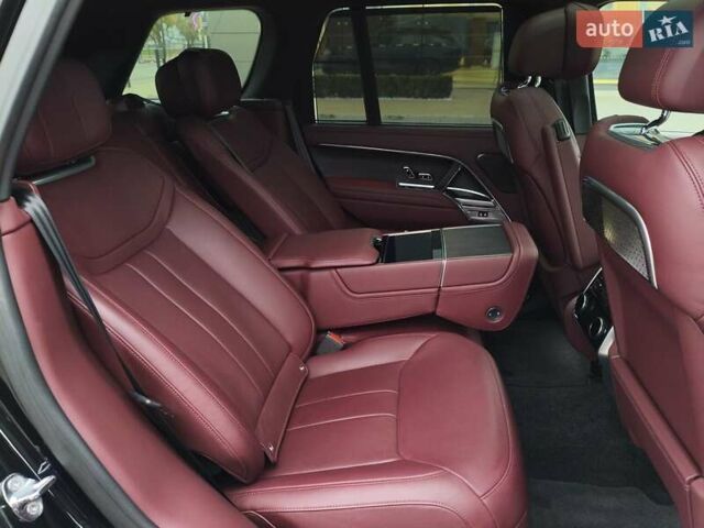 Черный Ленд Ровер Рендж Ровер, объемом двигателя 3 л и пробегом 23 тыс. км за 214540 $, фото 43 на Automoto.ua