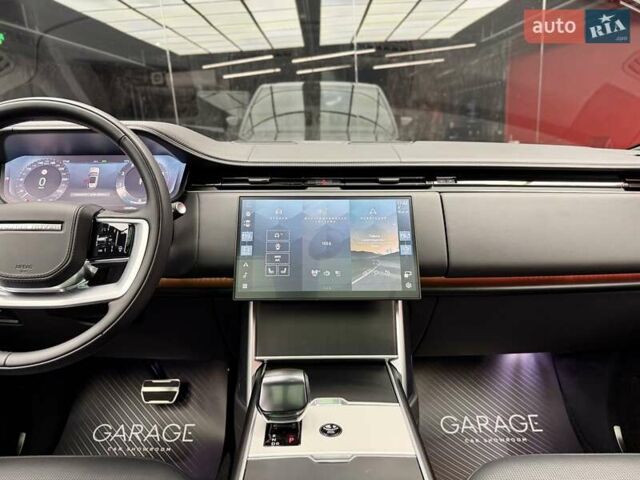 Чорний Ленд Ровер Рендж Ровер, об'ємом двигуна 4.4 л та пробігом 26 тис. км за 285000 $, фото 32 на Automoto.ua