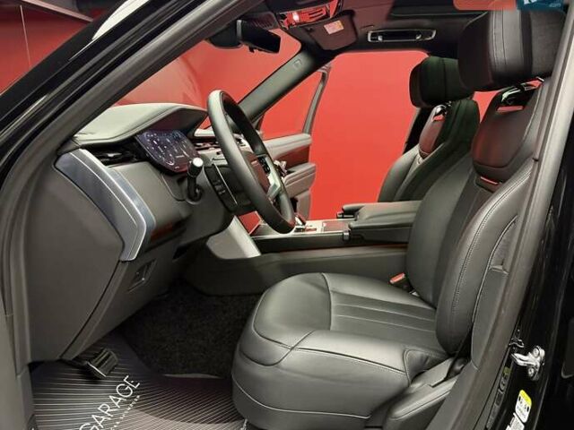 Чорний Ленд Ровер Рендж Ровер, об'ємом двигуна 4.4 л та пробігом 28 тис. км за 279900 $, фото 22 на Automoto.ua